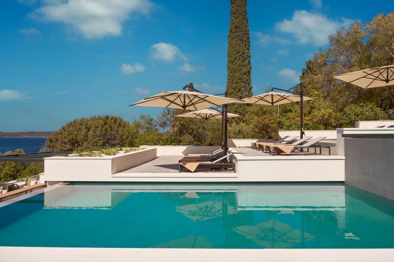 Hotel Moeesy, Blue & Green Oasis Hvar Town Exterior photo