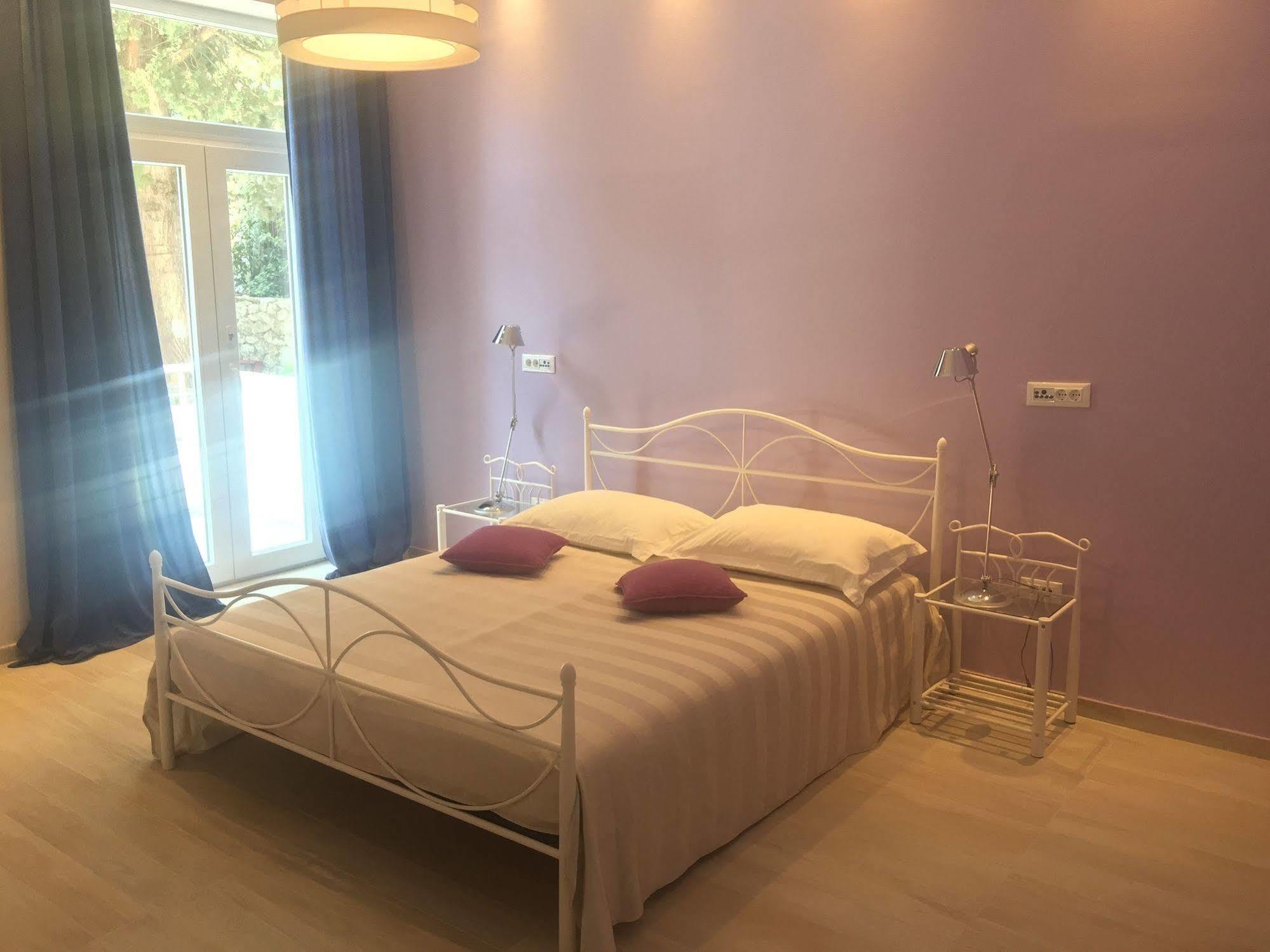 Hotel Moeesy, Blue & Green Oasis Hvar Town Exterior photo